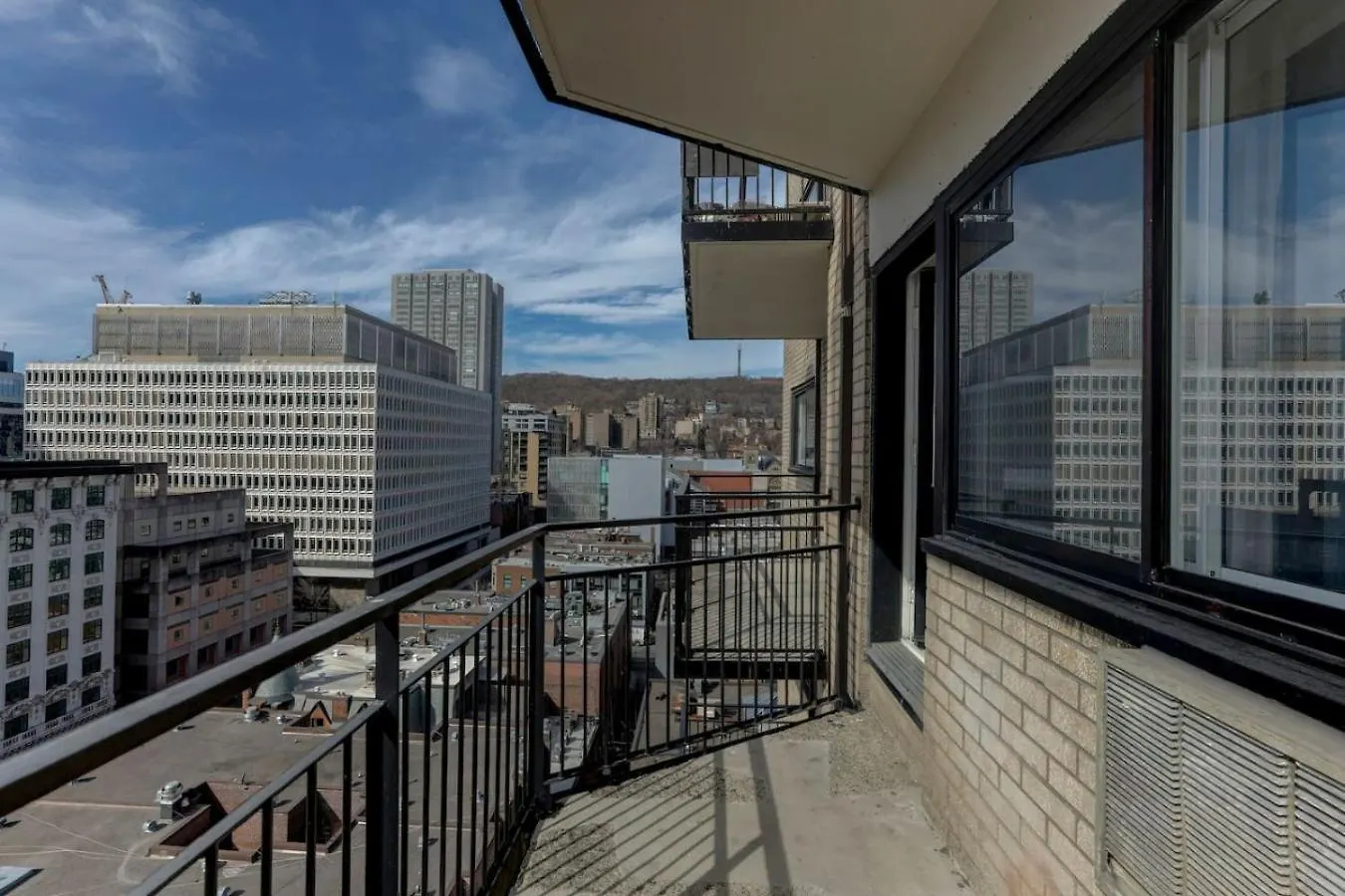 Amazing 1-Bedroom Apartment In Mtl Downtown Montreal Canada